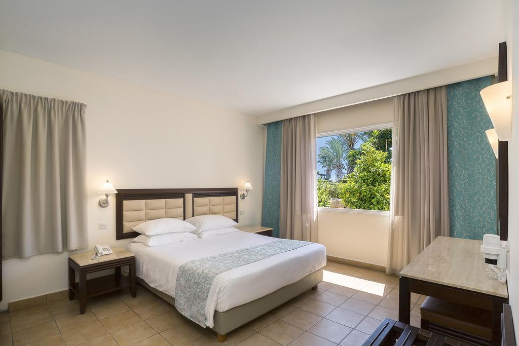 Avanti Hotel Paphos Luaran gambar